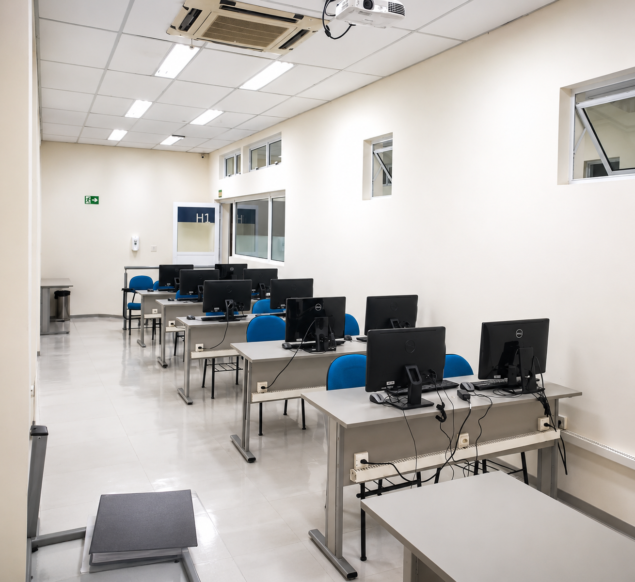 SALA - COD.: LABORATÓRIO H1